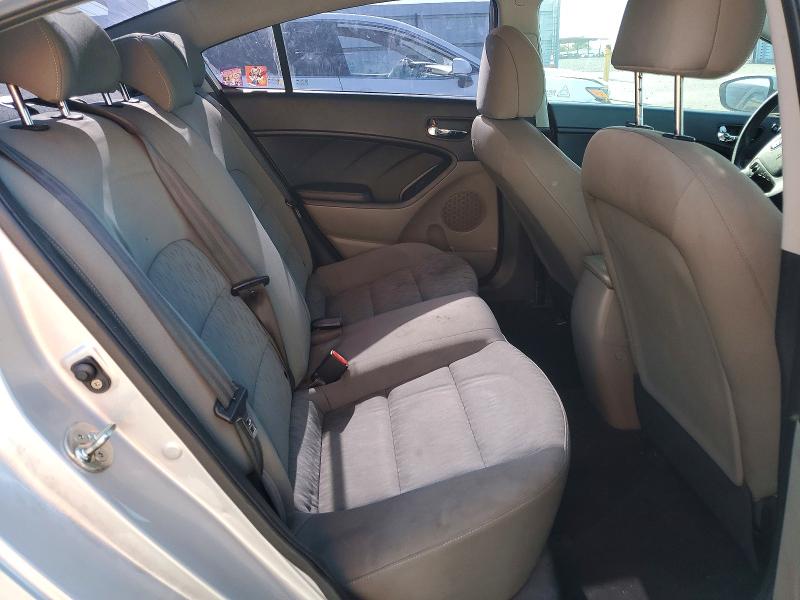 2015 Kia Forte მანქანა იყიდება აუქციონზე, vin: KNAFK4A61F5426142, აუქციონის ნომერი: 85607535