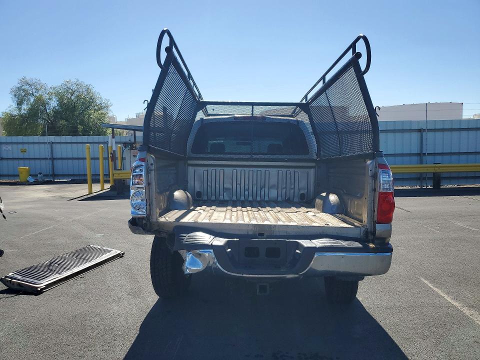 56288146 :رقم المزاد ، 5TBET34105S465408 vin ، 2005 Toyota Tundra مزاد بيع