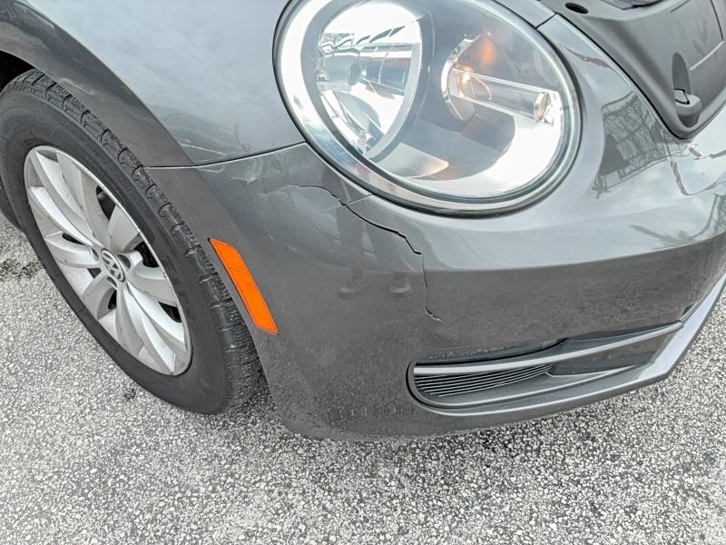 56257526 :رقم المزاد ، 3VWFP7AT7EM621339 vin ، 2014 Volkswagen Beetle مزاد بيع