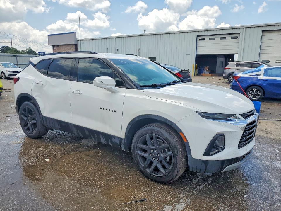 58570576 :رقم المزاد ، 3GNKBBRA5KS680071 vin ، 2019 Chevrolet Blazer مزاد بيع