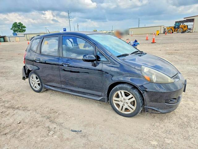 55966056 :رقم المزاد ، JHMGD386X7S051015 vin ، 2007 Honda Fit مزاد بيع