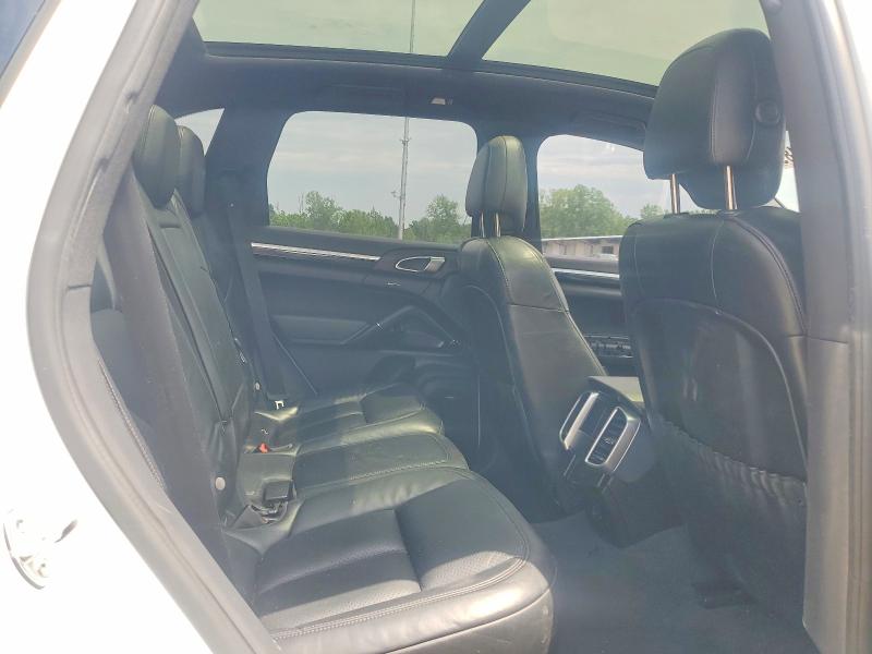 59218966 :رقم المزاد ، WP1AB2A21GLA96576 vin ، 2016 Porsche Cayenne مزاد بيع