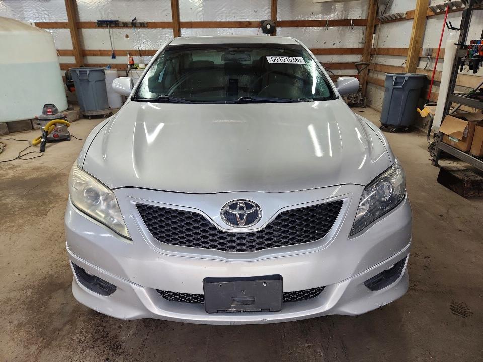 56151536 :رقم المزاد ، 4T1BF3EK5BU140832 vin ، 2011 Toyota Camry مزاد بيع
