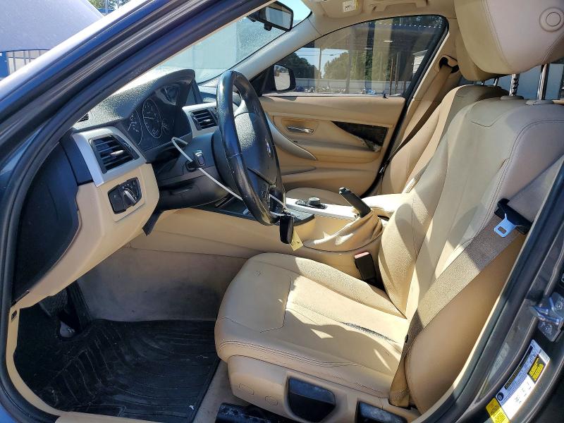 55945036 :رقم المزاد ، WBA3B1C5XDK129276 vin ، 2013 Bmw 320 مزاد بيع
