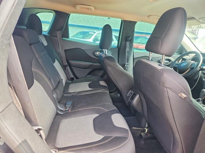 58273656 :رقم المزاد ، 1C4PJLAS3FW539148 vin ، 2015 Jeep Cherokee مزاد بيع