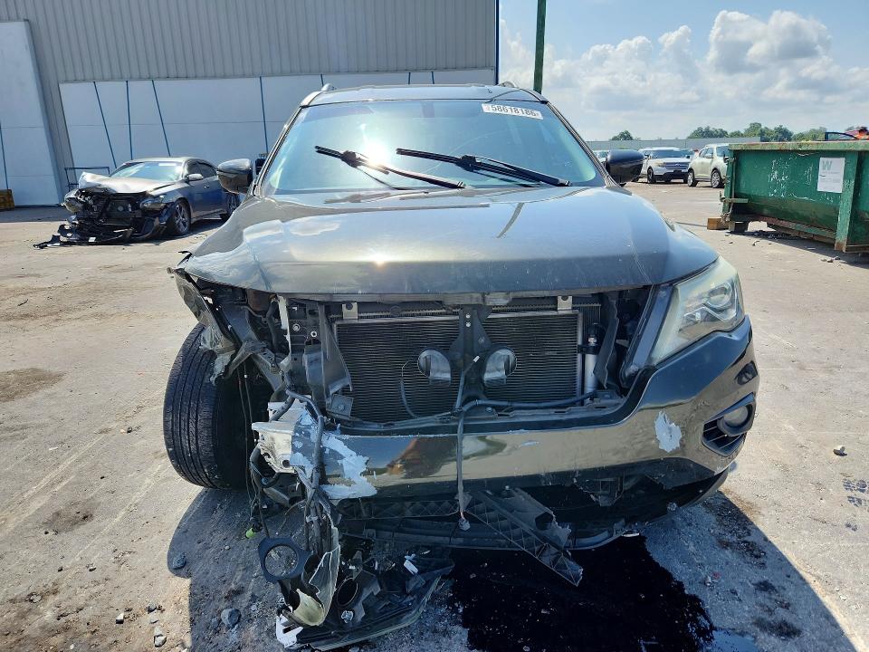 Продажа на аукционе авто 2017 Nissan Pathfinder, vin: 5N1DR2MN3HC640038, номер лота: 58618186