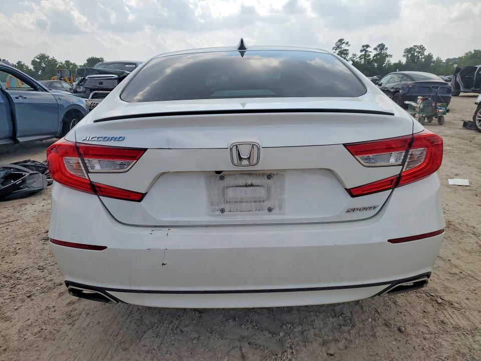 Продажа на аукционе авто 2022 Honda Accord, vin: 1HGCV1F3XNA096664, номер лота: 58021096