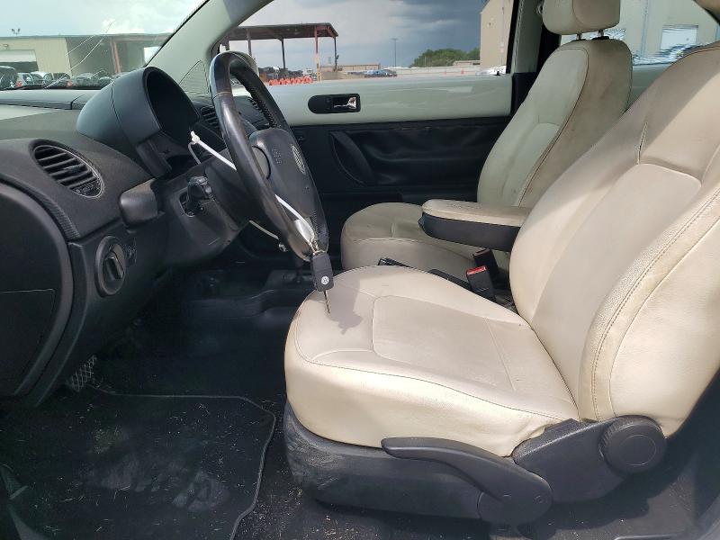 55905716 :رقم المزاد ، 3VWFW31C88M517345 vin ، 2008 Volkswagen New Beetle مزاد بيع