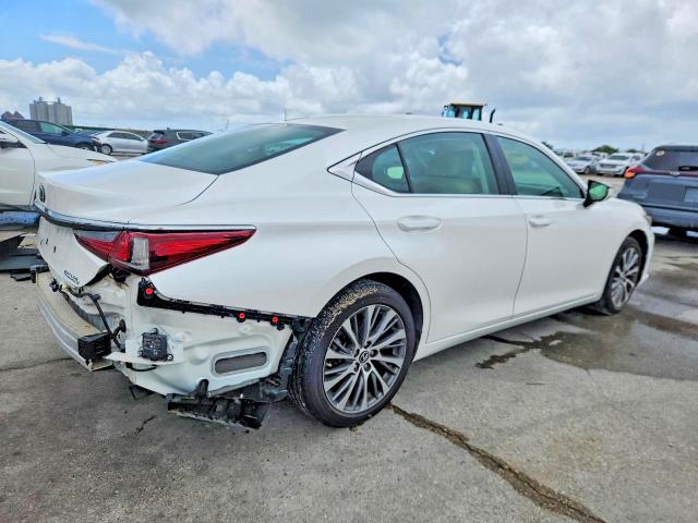Продажа на аукционе авто 2020 Lexus Es, vin: 58ADZ1B12LU053447, номер лота: 55756786