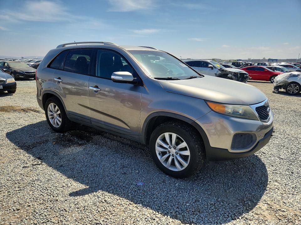 2011 Kia Sorento მანქანა იყიდება აუქციონზე, vin: 5XYKT4A22BG175662, აუქციონის ნომერი: 55841646