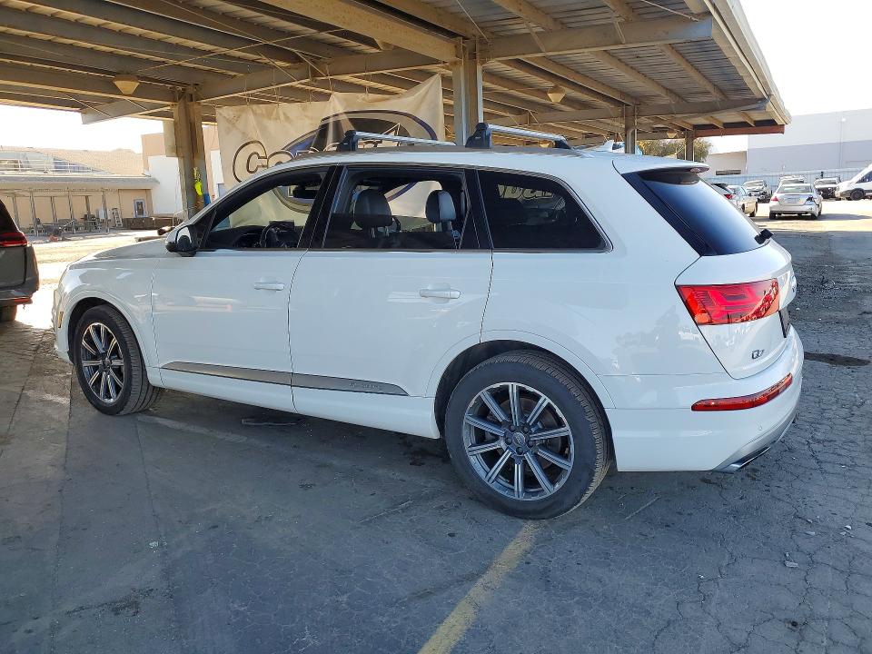 Продаж на аукціоні авто 2017 Audi Q7, vin: WA1LAAF78HD006311, номер лоту: 55601806