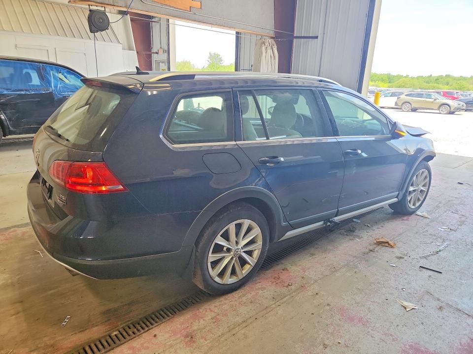 Продажа на аукционе авто 2017 Volkswagen Golf Alltrack, vin: 3VWH17AU2HM533970, номер лота: 41892096