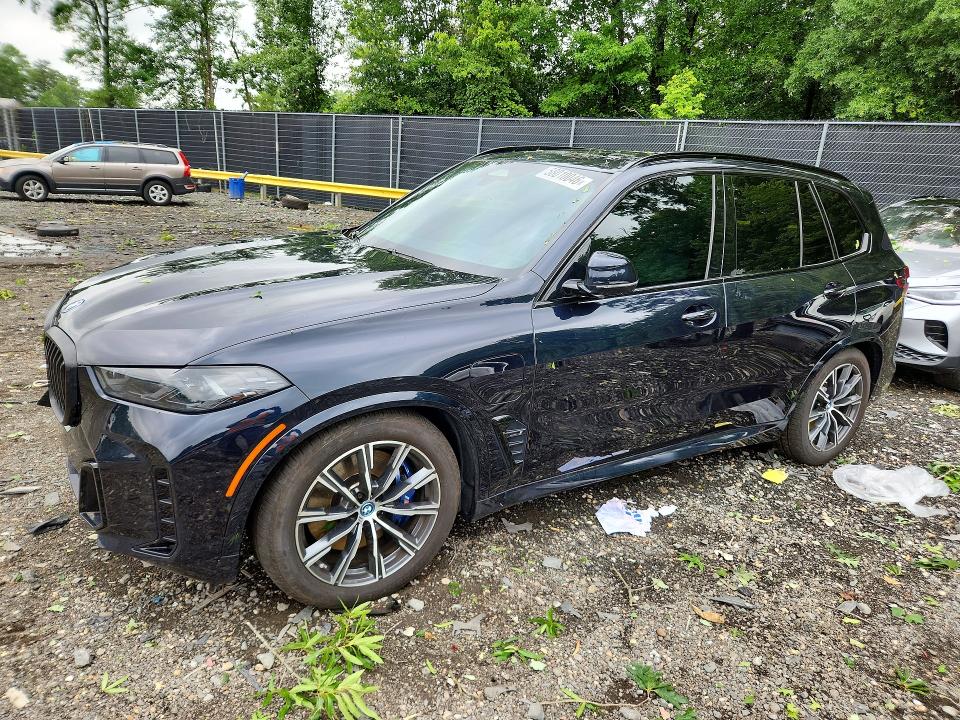 58010046 :رقم المزاد ، 5UX43U04R9U81880 vin ، 2024 Bmw X5 مزاد بيع