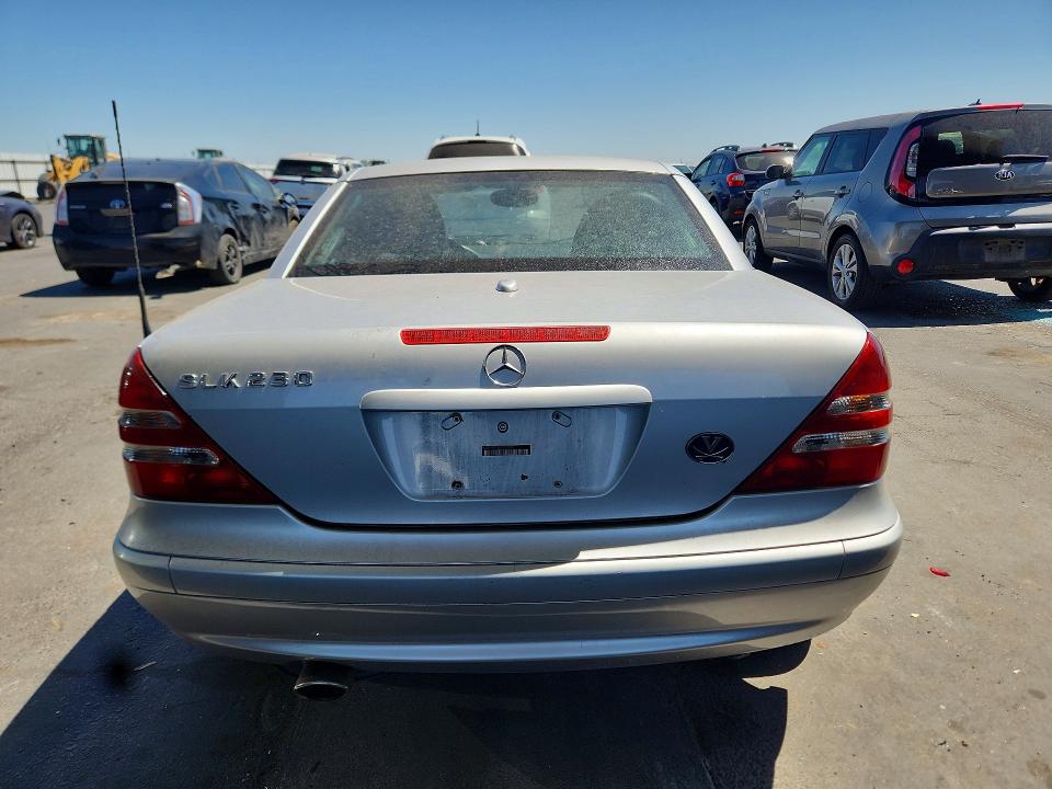 Aukcja sprzedaży 2002 Mercedes-benz Slk, vin: WDBKK49F62F252545, numer aukcji: 58834316