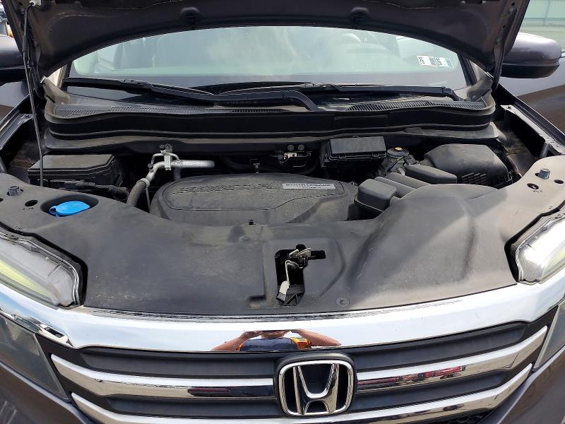 58692926 :رقم المزاد ، 5FNYF6H35GB037964 vin ، 2016 Honda Pilot مزاد بيع
