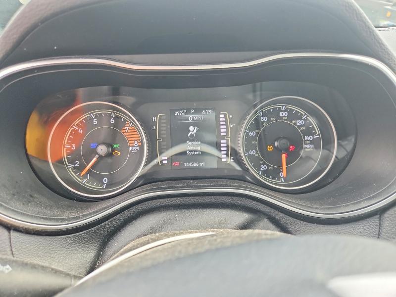 57632686 :رقم المزاد ، 1C4PJLLX2KD206695 vin ، 2019 Jeep Cherokee مزاد بيع