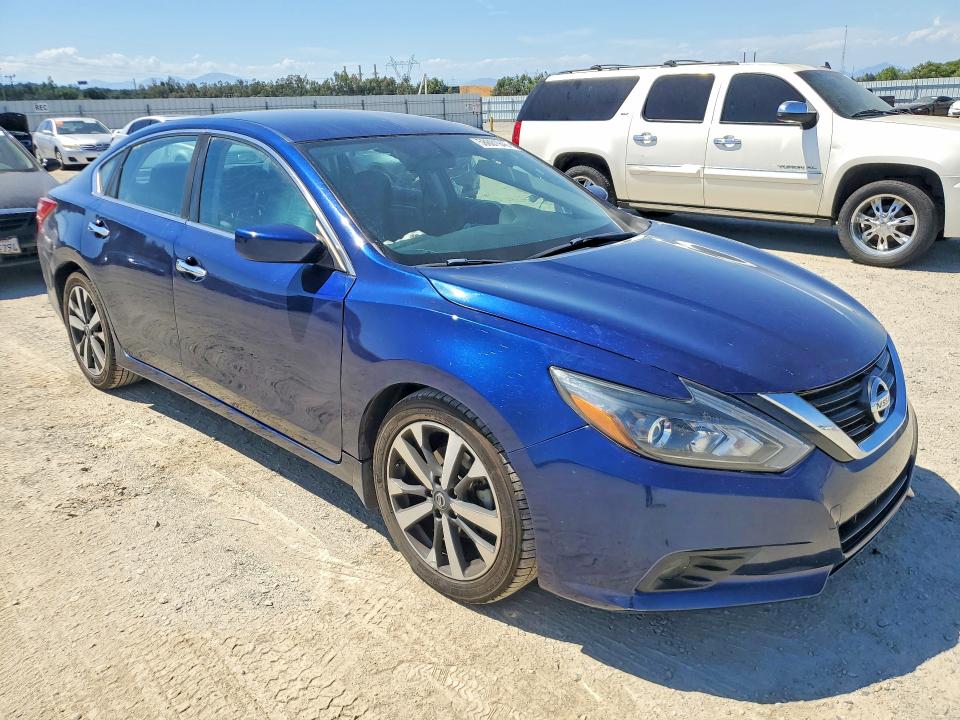 Продажа на аукционе авто 2016 Nissan Altima, vin: 1N4AL3AP7GC239729, номер лота: 58601946