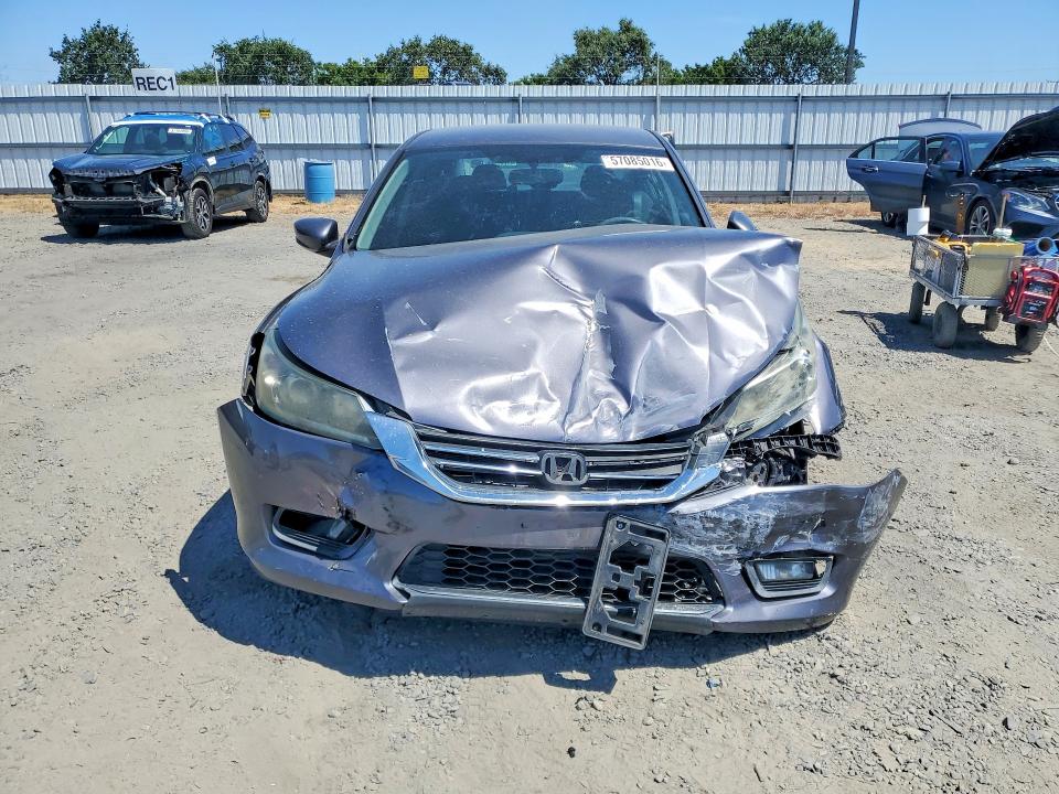 Auction sale of the 2015 Honda Accord, vin: 1HGCR2F52FA109064, lot number: 57085016