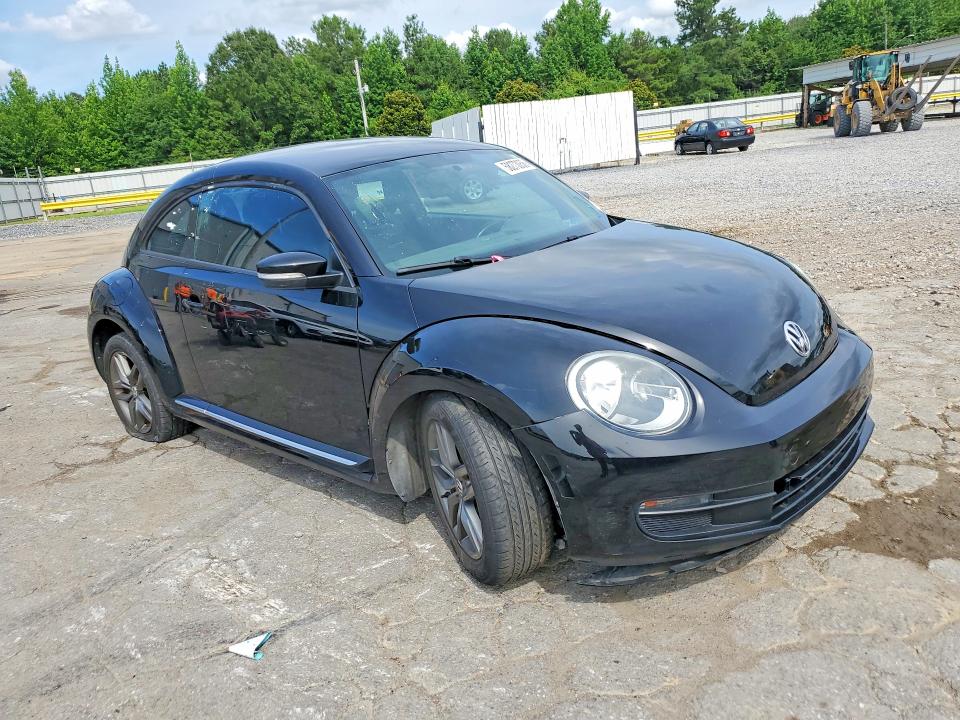 2014 Volkswagen Beetle მანქანა იყიდება აუქციონზე, vin: 3VWJX7AT7EM631685, აუქციონის ნომერი: 58273056
