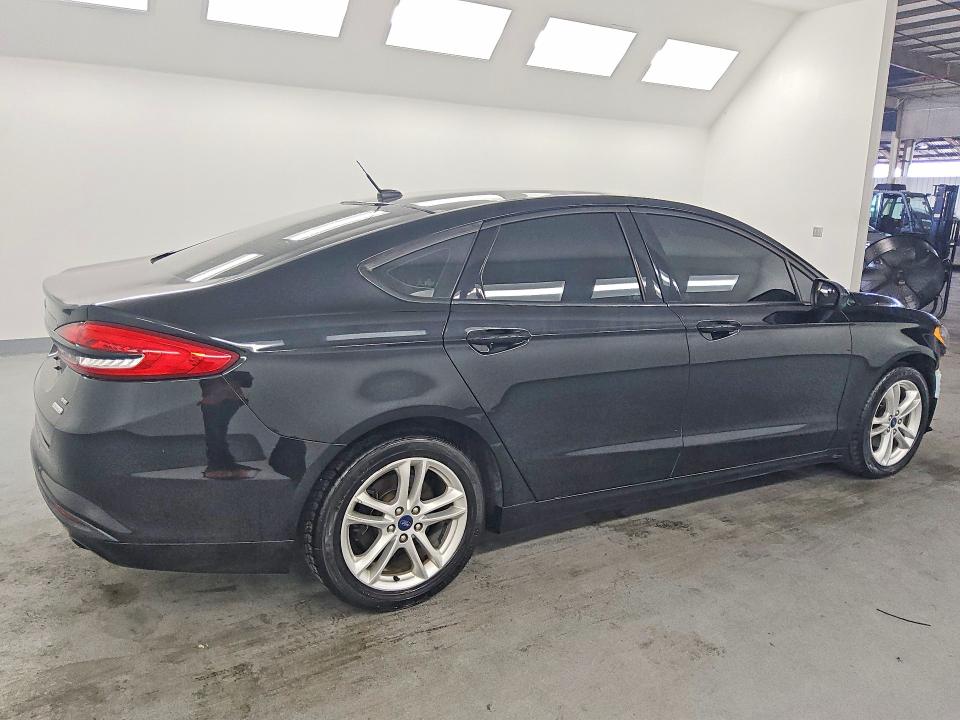 Продажа на аукционе авто 2018 Ford Fusion, vin: 3FA6P0HD8JR240725, номер лота: 54121826