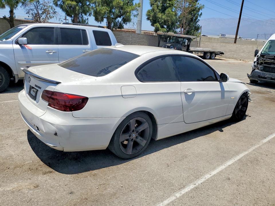 Продажа на аукционе авто 2011 Bmw 328, vin: WBAKE5C53BE574108, номер лота: 58983946