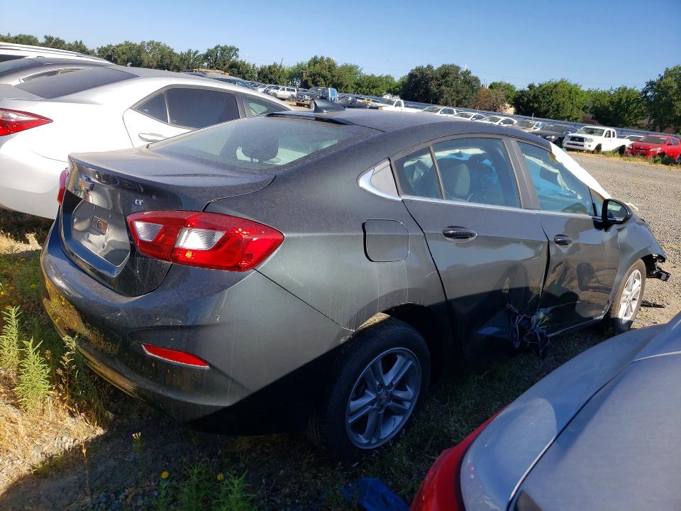 Продаж на аукціоні авто 2018 Chevrolet Cruze, vin: 1G1BE5SM0J7204676, номер лоту: 56375846