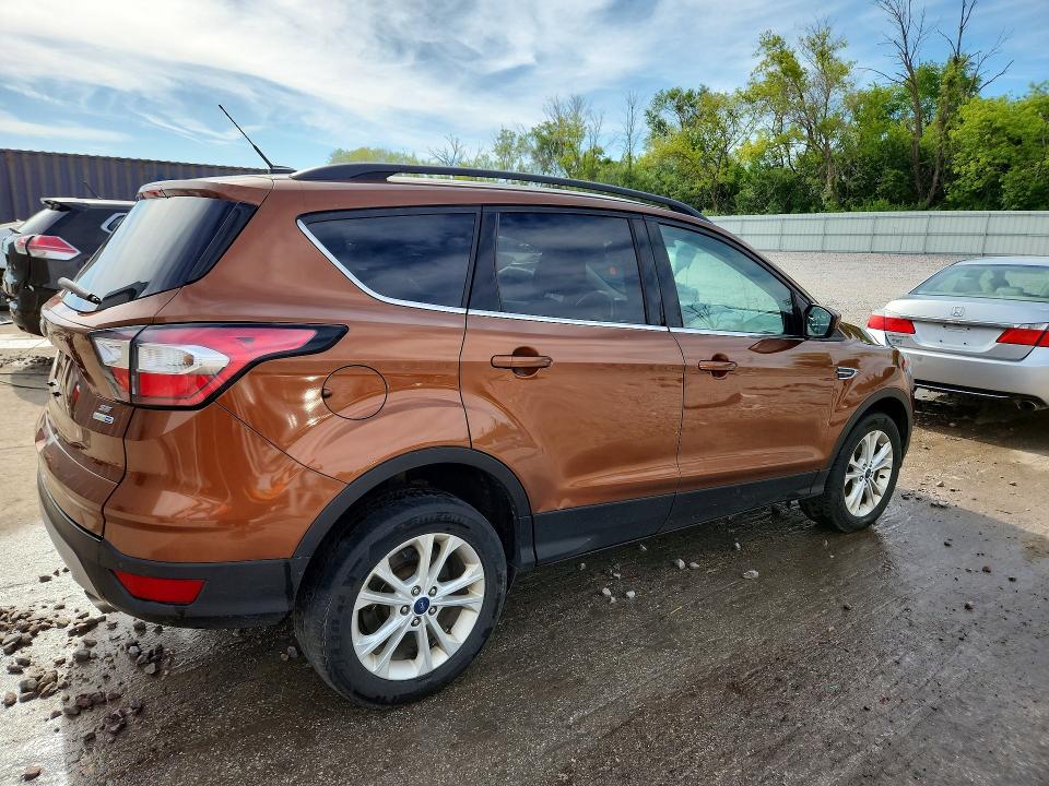 Продажа на аукционе авто 2017 Ford Escape, vin: 1FMCU9G9XHUE13893, номер лота: 55701396