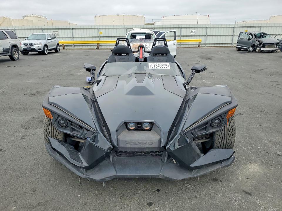 57345606 :رقم المزاد ، 57XAAPFA7G5109716 vin ، 2016 Polaris Slingshot مزاد بيع
