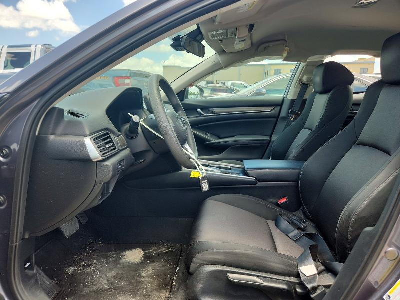 56753736 :رقم المزاد ، 1HGCV1F14JA242081 vin ، 2018 Honda Accord مزاد بيع