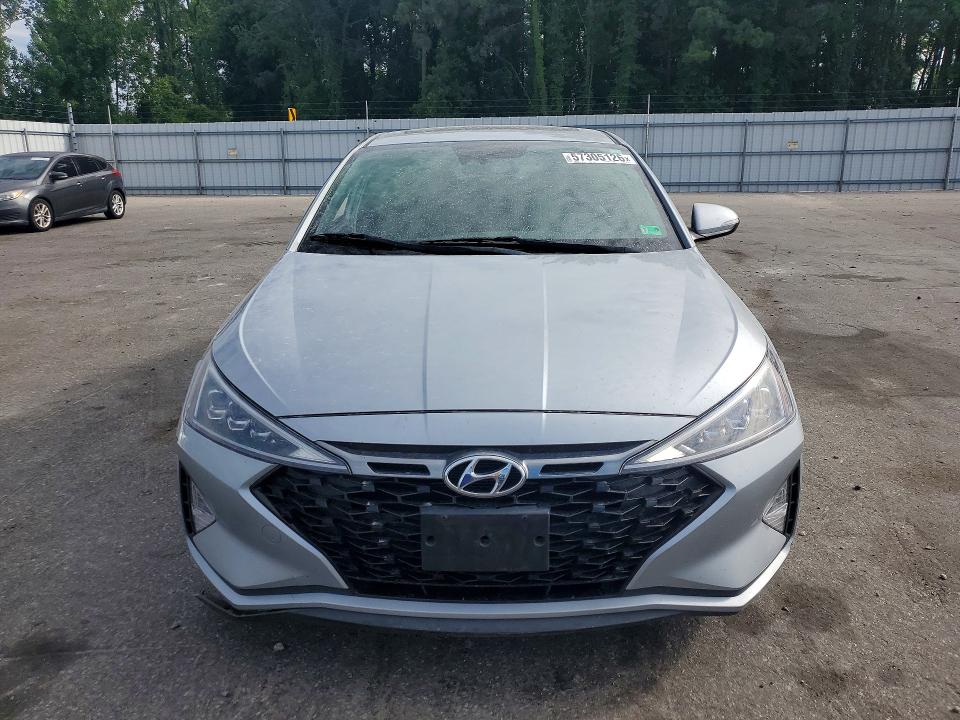 57305126 :رقم المزاد ، KMHD04LB2LU085101 vin ، 2020 Hyundai Elantra مزاد بيع