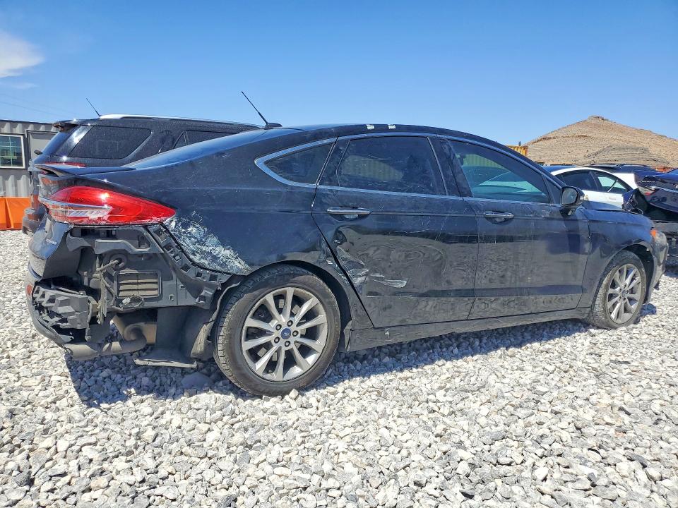 Продажа на аукционе авто 2017 Ford Fusion, vin: 3FA6P0SU2HR209828, номер лота: 55809346