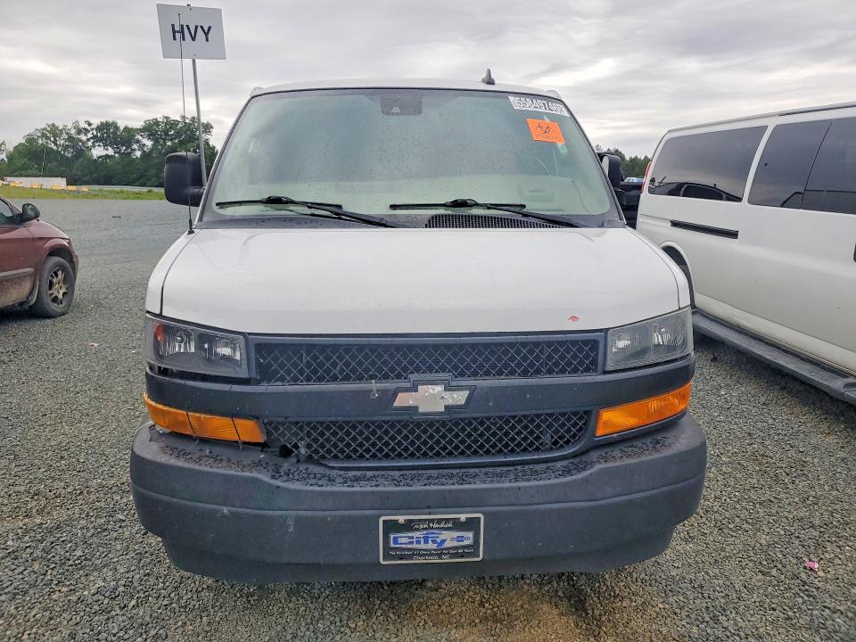 2021 Chevrolet Express G2500 მანქანა იყიდება აუქციონზე, vin: 1GCWGAFP3M1228090, აუქციონის ნომერი: 55849746