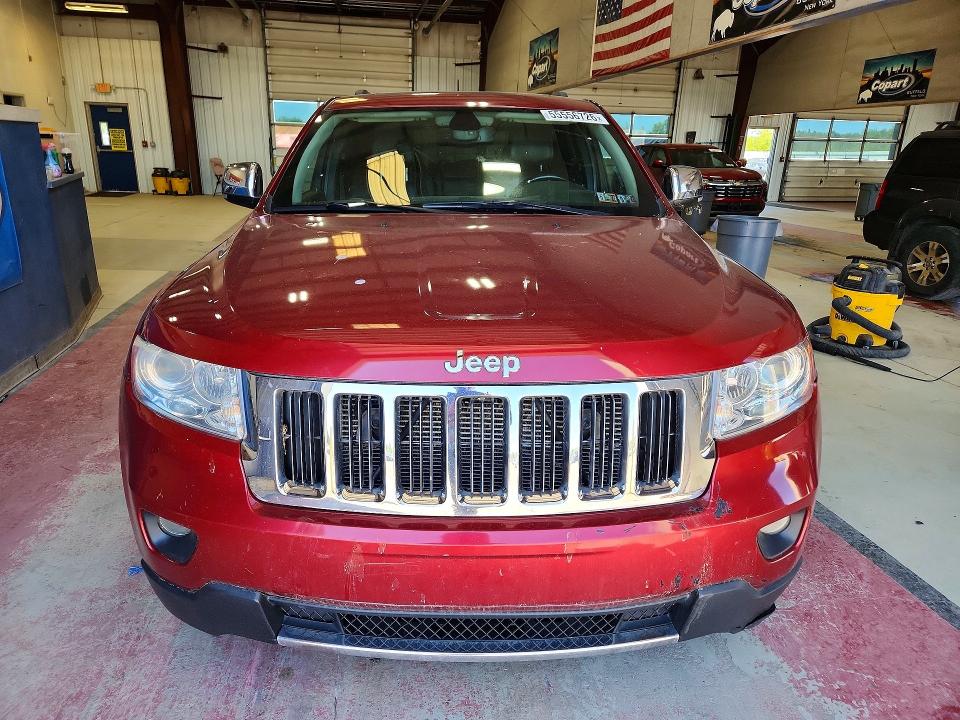 2013 Jeep Grand Cherokee მანქანა იყიდება აუქციონზე, vin: 1C4RJFBG4DC633302, აუქციონის ნომერი: 55556726