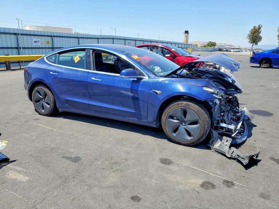 Продажа на аукционе авто 2018 Tesla Model 3, vin: 5YJ3E1EA5JF005493, номер лота: 57495326