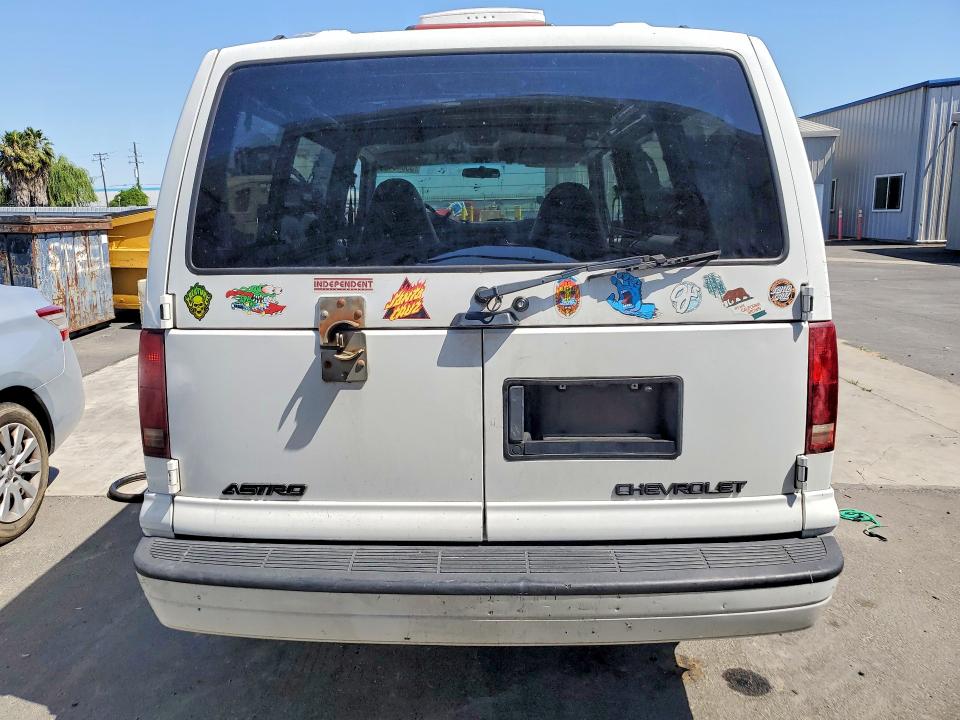 55840436 :رقم المزاد ، 1GNDM19W8YB114919 vin ، 2000 Chevrolet Astro مزاد بيع