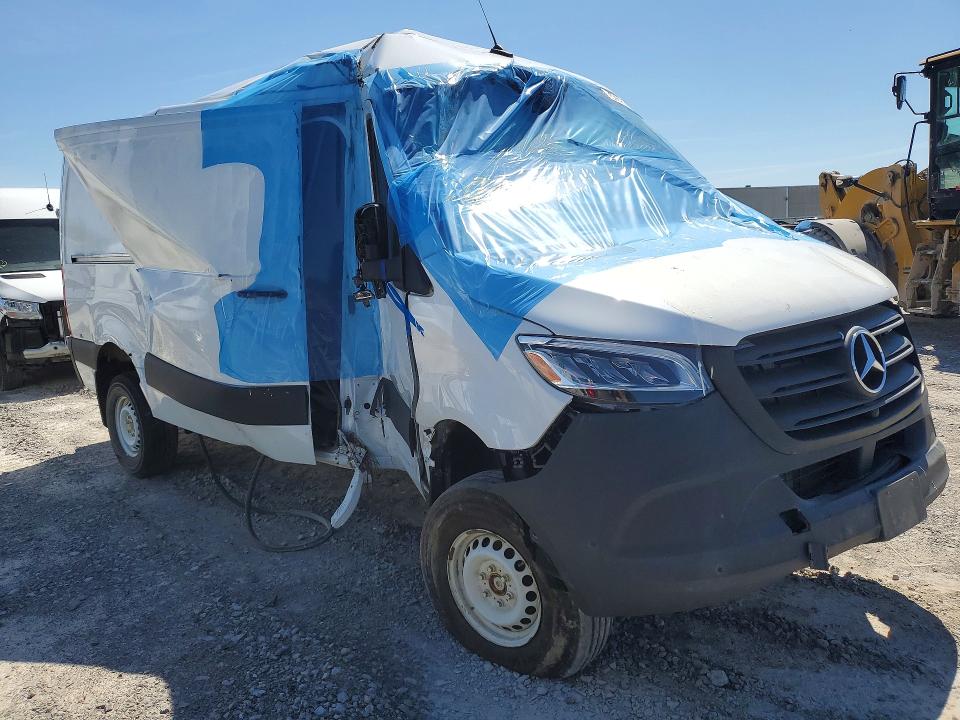 54325856 :رقم المزاد ، W1Y4NBVY9PT146933 vin ، 2023 Mercedes Benz Sprinter مزاد بيع