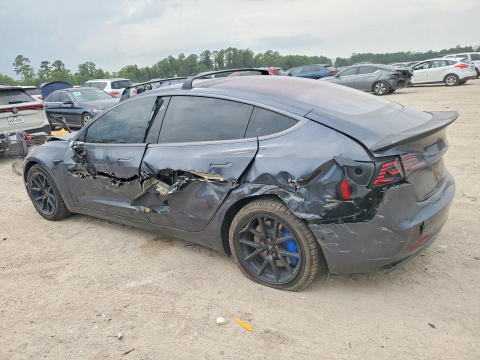 57335836 :رقم المزاد ، 5YJ3E1EA6JF018799 vin ، 2018 Tesla Model 3 مزاد بيع