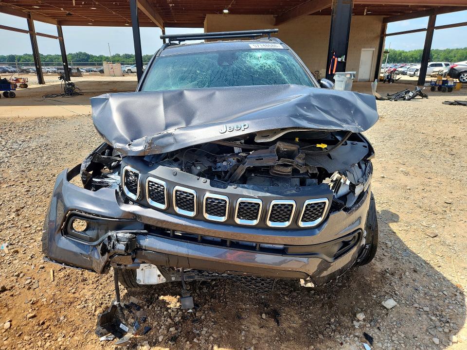 57148686 :رقم المزاد ، 3C4NJDBN9PT538857 vin ، 2023 Jeep Compass مزاد بيع