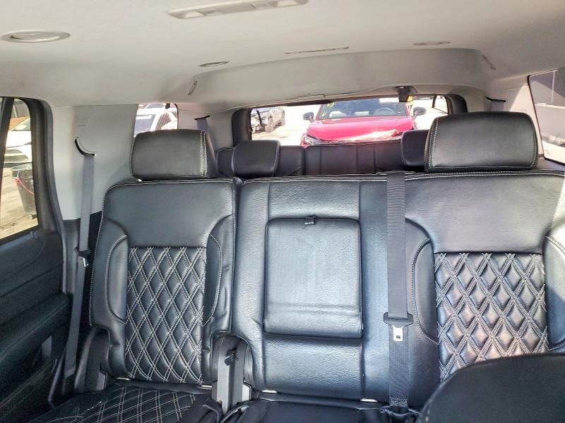 56180946 :رقم المزاد ، 1GNSCAKC8JR270529 vin ، 2018 Chevrolet Tahoe مزاد بيع