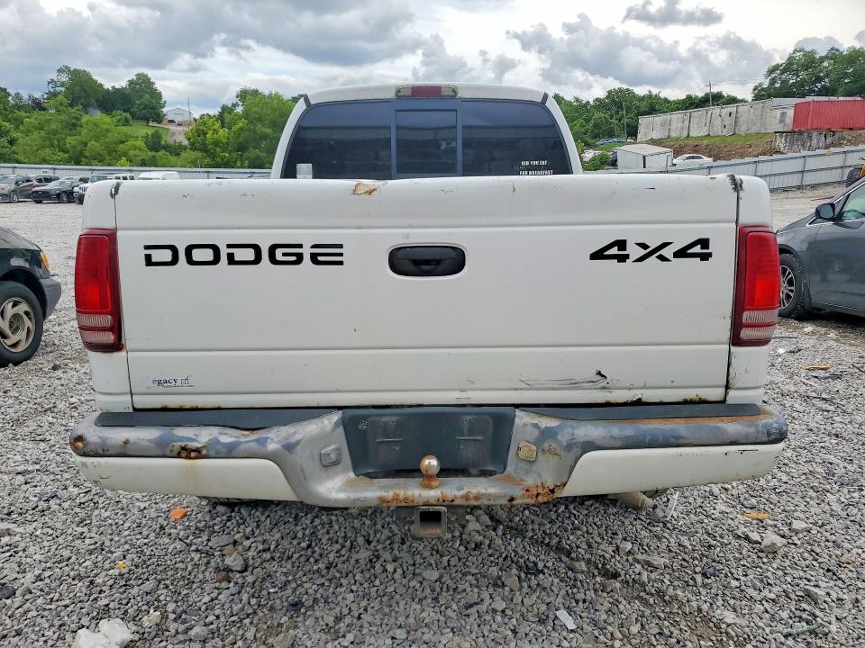 56761516 :رقم المزاد ، 1B7HG38NX2S702673 vin ، 2002 Dodge Dakota مزاد بيع