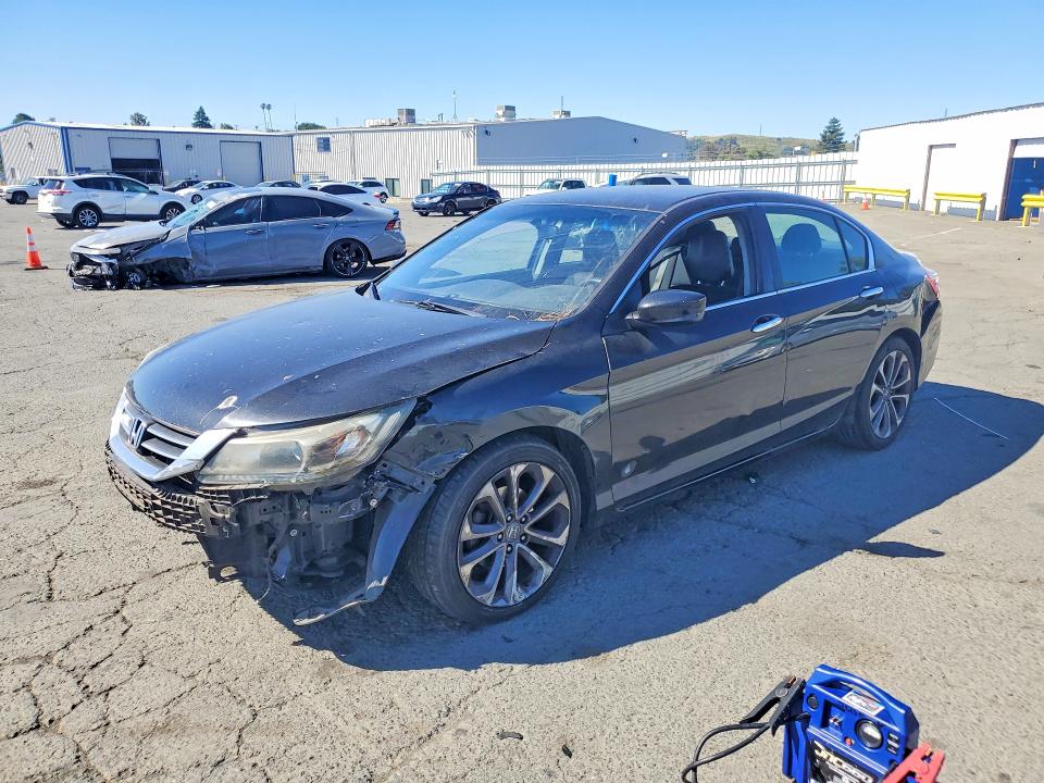 56952606 :رقم المزاد ، 1HGCR2F5XFA032315 vin ، 2015 Honda Accord مزاد بيع