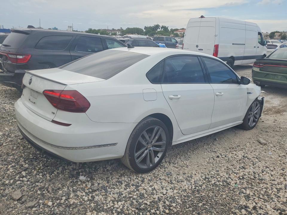 Продажа на аукционе авто 2018 Volkswagen Passat, vin: 1VWAA7A39JC019811, номер лота: 57141536