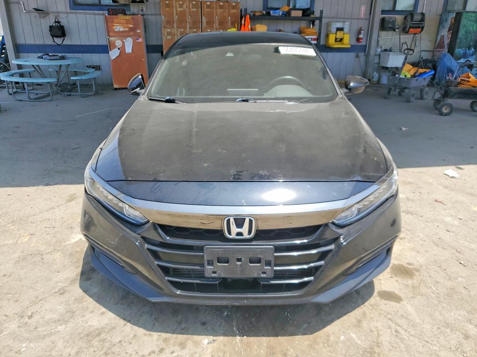 Продажа на аукционе авто 2019 Honda Accord, vin: 1HGCV2F36KA021980, номер лота: 56495446