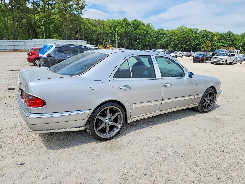 57129286 :رقم المزاد ، WDBJF65H4XA763288 vin ، 1999 Mercedes-benz E مزاد بيع