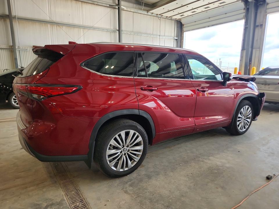 58106686 :رقم المزاد ، 5TDKDRBH2PS046778 vin ، 2023 Toyota Highlander مزاد بيع