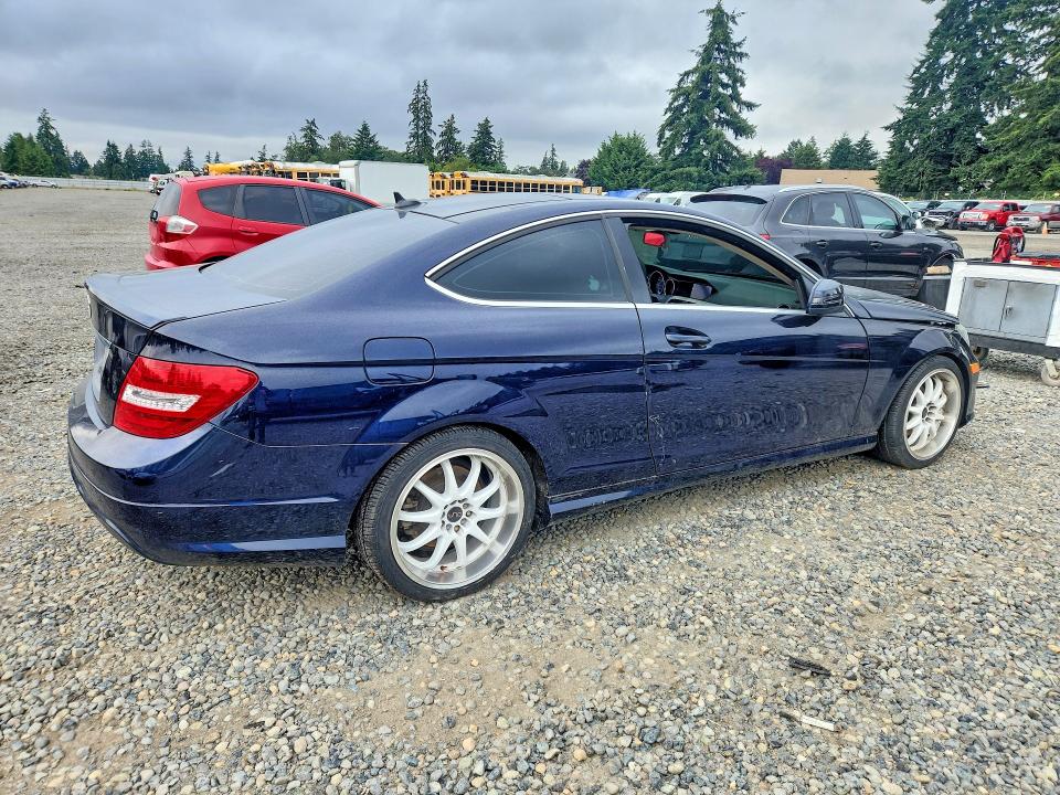 58988216 :رقم المزاد ، WDDGJ4HB9DF945482 vin ، 2013 Mercedes-benz C مزاد بيع