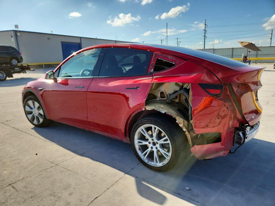 56072336 :رقم المزاد ، 5YJYGDEE4LF031719 vin ، 2020 Tesla Model Y مزاد بيع