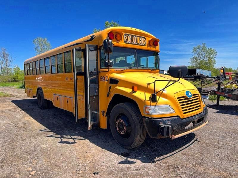 Aukcja sprzedaży 2015 Blue Bird School Bus / Transit Bus, vin: 1BAKFCPA8FF310386, numer aukcji: 58847356