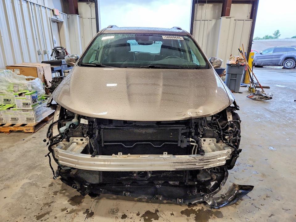 Продаж на аукціоні авто 2017 Chrysler Pacifica, vin: 2C4RC1GG3HR729067, номер лоту: 58009686