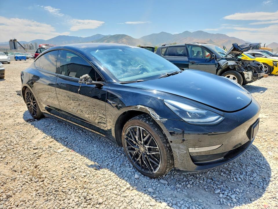 2022 Tesla Model 3 მანქანა იყიდება აუქციონზე, vin: 5YJ3E1EB4NF192305, აუქციონის ნომერი: 60879636
